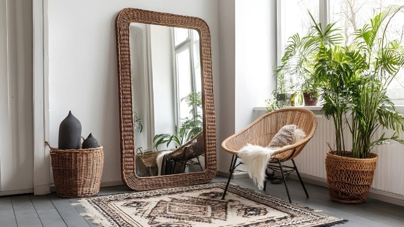 Sử dụng gương cũng là một trong những mẹo thiết kế nội thất đẹp